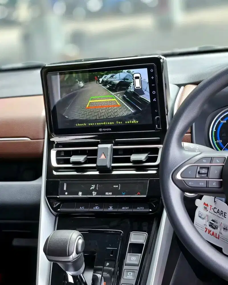 Toyota Kijang Innova Hybrid bandung