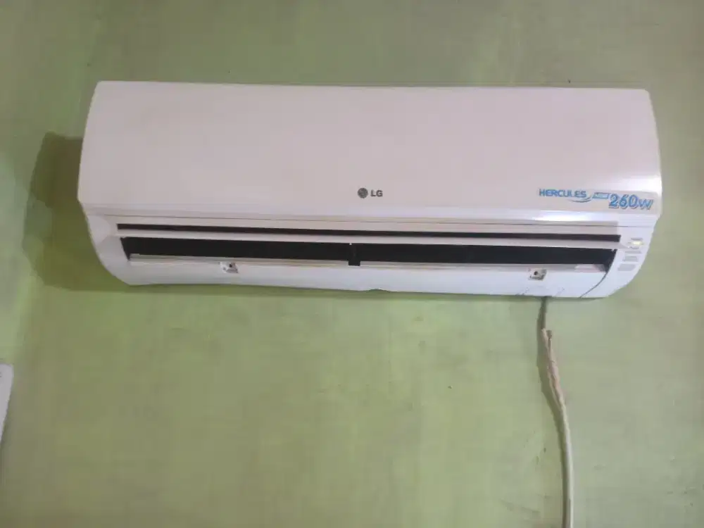 Jual AC merek LG Hercules 1/2 PK masih bagus

Bisa NEGO