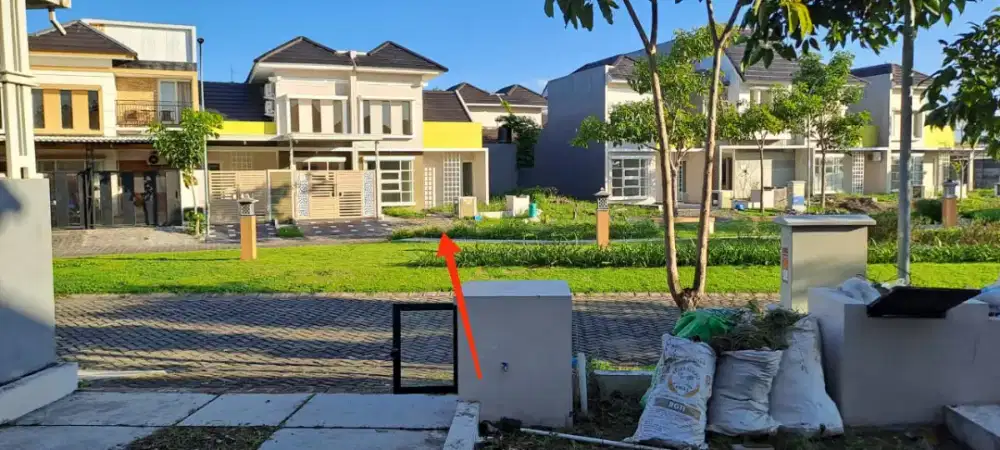 Dijual cepat rumah depan taman yang asri di Puri Surya Jaya- Sidoarjo