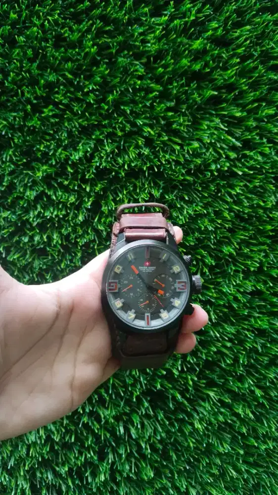 JAM TANGAN SWISS NAVY 8943 TALI KULIT ORIGINAL PRIA