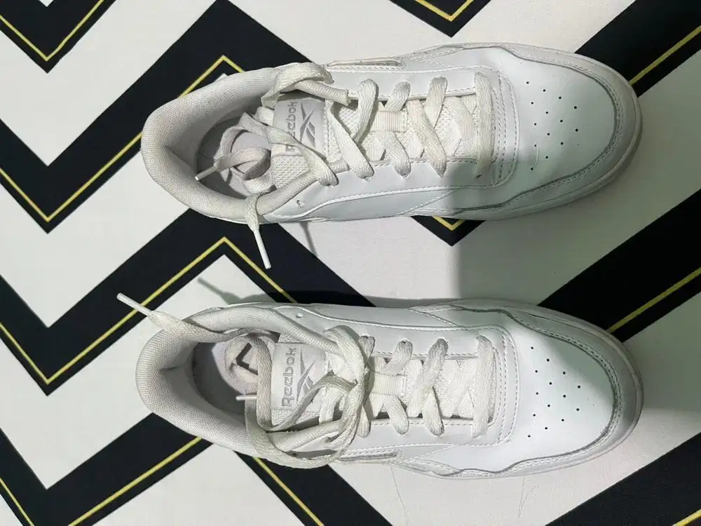 Reebok Court Advance