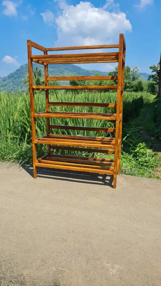 Rak sepatu serbaguna