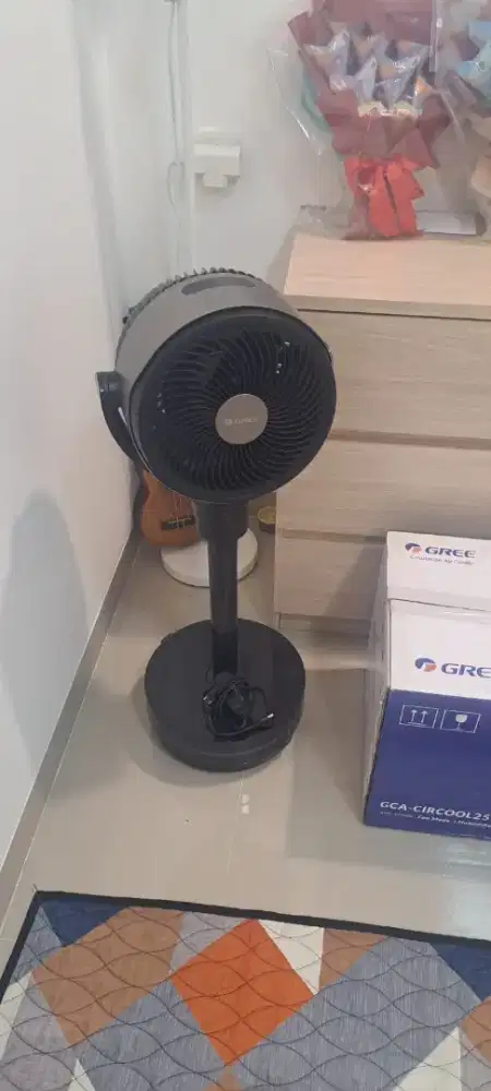 kipas GREE sirkulasi pendinginan dgn penyaringan & sterilisasi udara