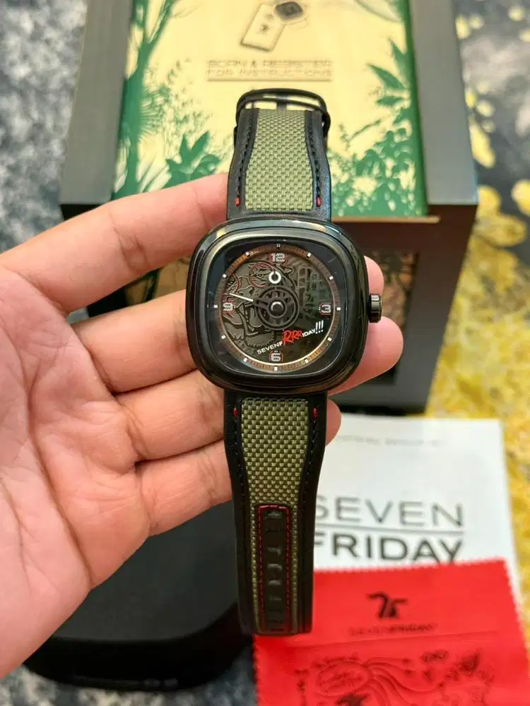 SEVENFRIDAY T3/04 GREEN TIGER LIMITED EDITION SEVEN FRIDAY