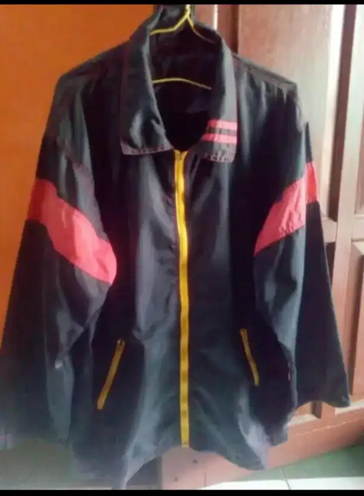 Jaket Parasut Cantik
