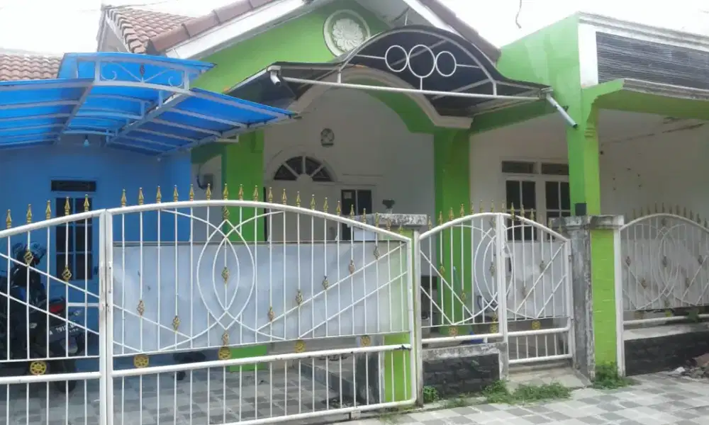 Dijual rumah di Taman Krakatau,Zona Riverside M7 No.12,
