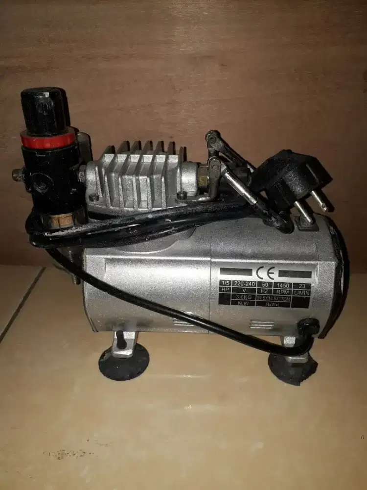 Kompresor airbrush