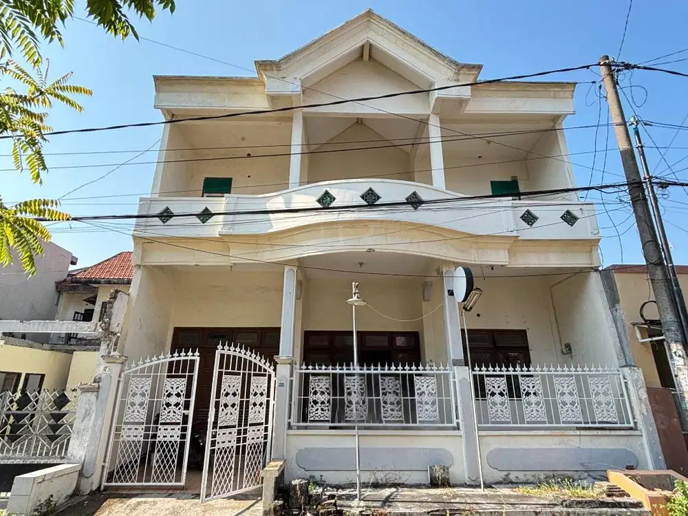 Dijual Cepat Rumah Tinggal 2 Lantai. Tanpa Perantara. Nego.