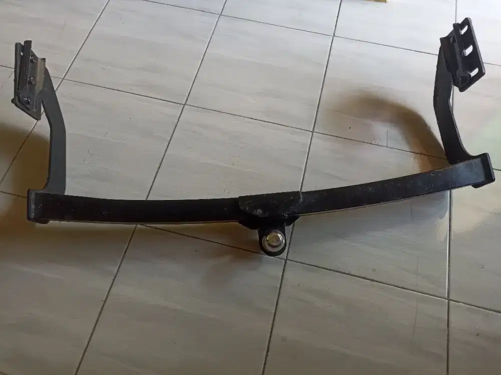 Tanduk belakang mobil all