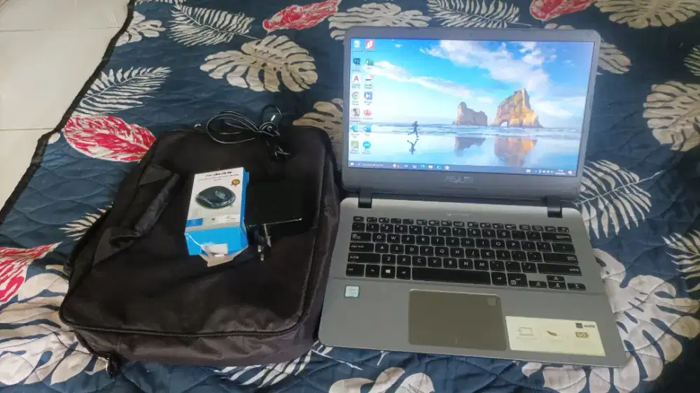 Laptop Asus Vivobook 14 Intel core i5 gen 8