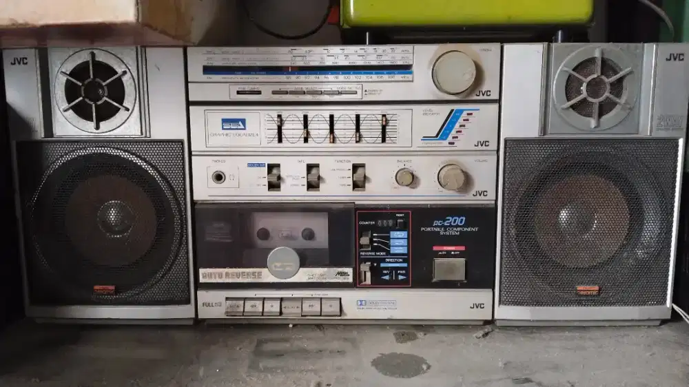 Bombox JVC PC200