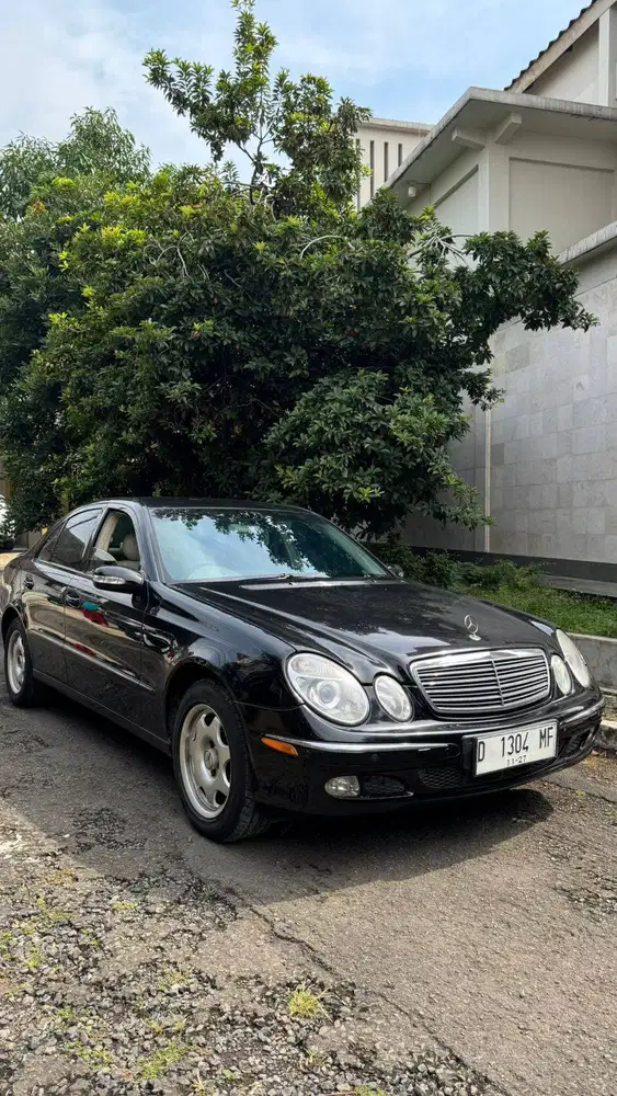 MERCEDES BENZ E200 W211 (2004)
