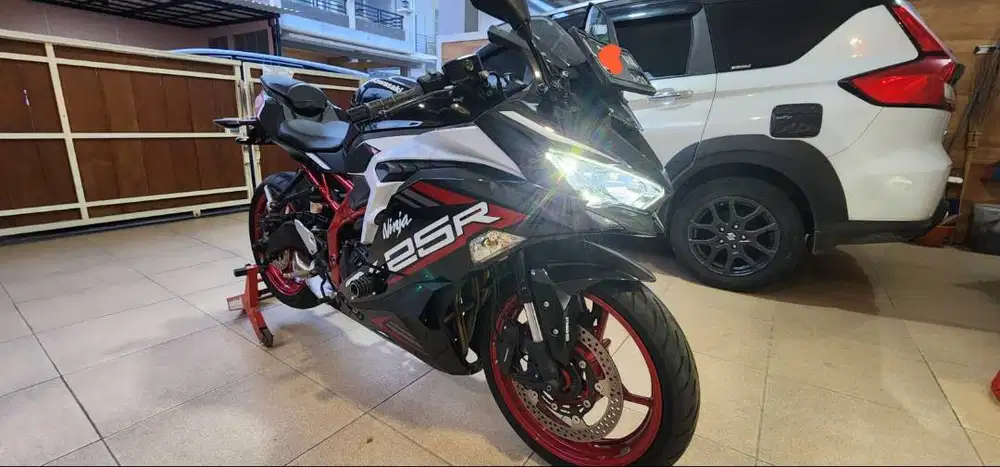 KAWASAKI ZX25R ABS SE 2021 KM 1.800