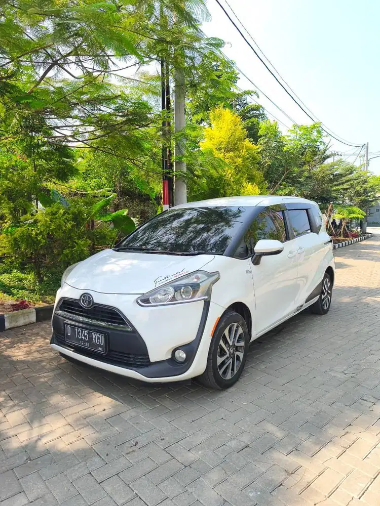 Sienta G upgrade Q 2016 Cvt mulus terawat matic AT putih