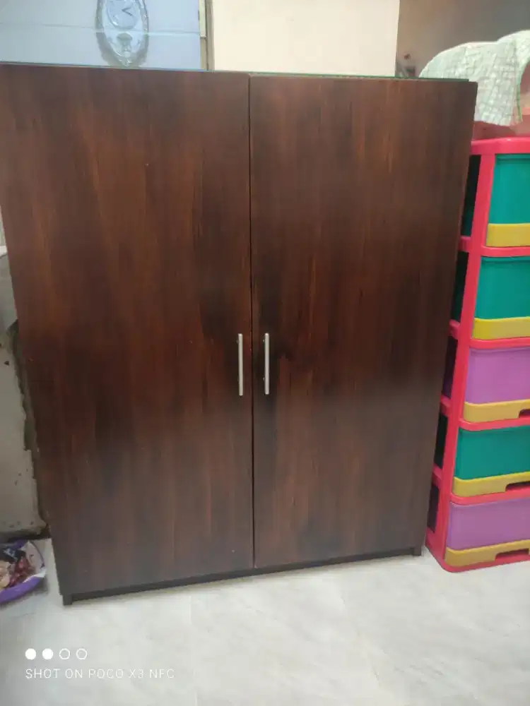 Lemari rak serba guna