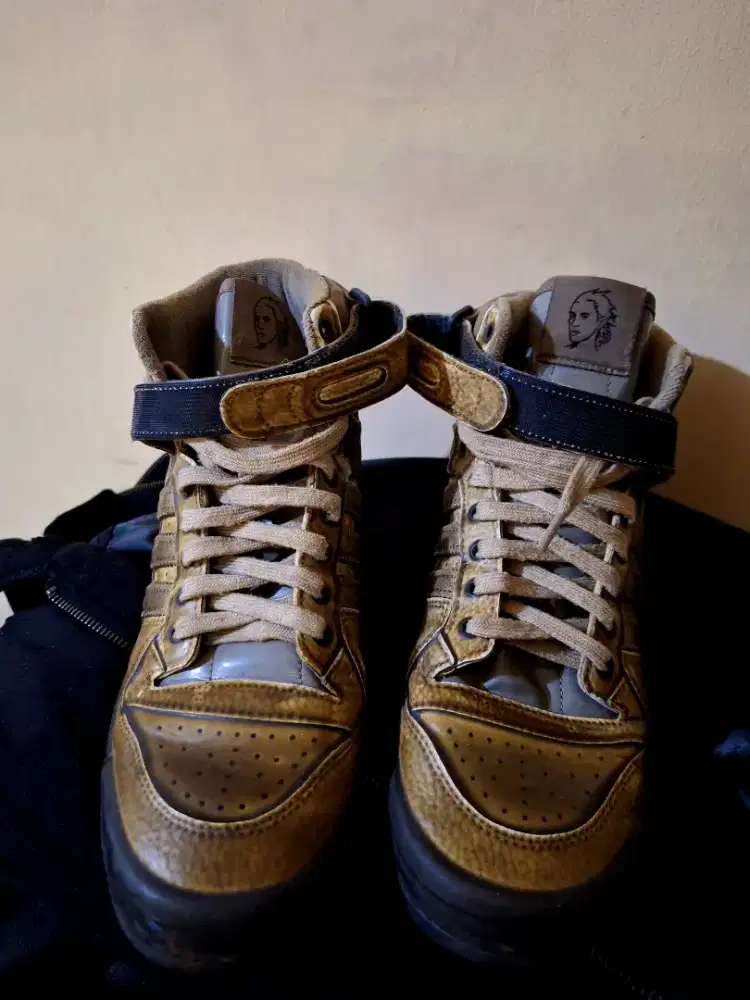 ADIDAS X JEREMY SCOTT FORUM DIPPED HIGH SIZE 42 2/3