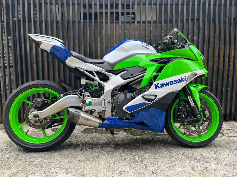 Kawasaki ZX25RR Anniversary 40 th
