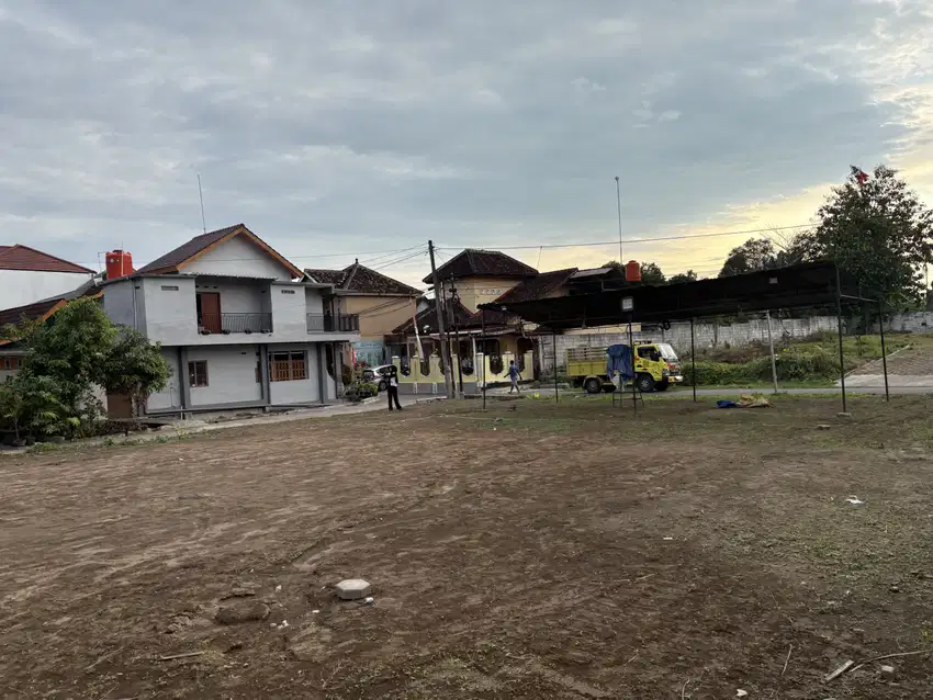 Jl Kaliurang KM. 10; View Merapi; Row jalan 5 meter