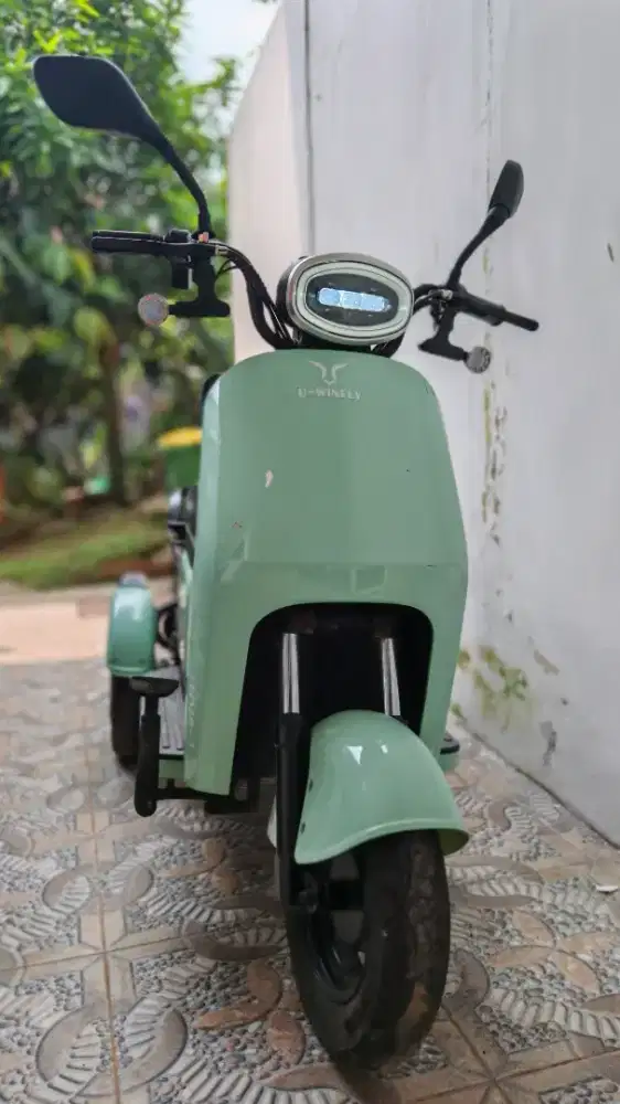 Sepeda Listrik Uwinfly Kitty Roda Tiga