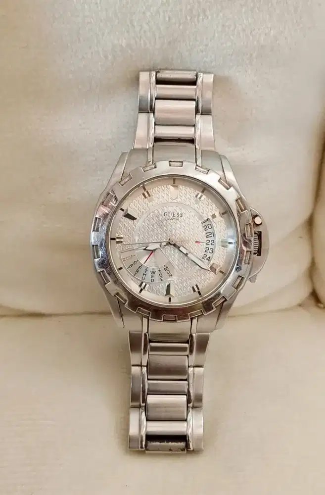 JUALCEPATMURAH Guess ORIGINAL Bisa TUKARTAMBAH dgn barang apa saja