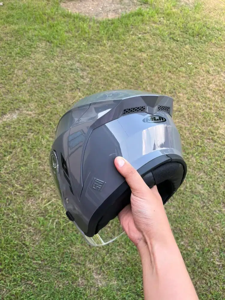 Helm grey glossy