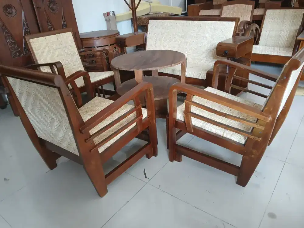 Kursi Sedan Cirebonan Rotan Antik Vintage