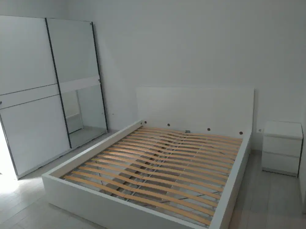 DIJUAL DIPAN / TEMPAT TIDUR IKEA MALM