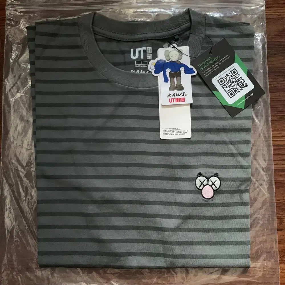Kaos Uniqlo x Kaws BFF Striped Dark Grey - Original | Rare Item