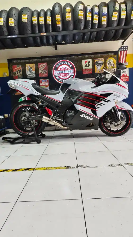 Dijual Kawasaki Zx14 (thn 2013)