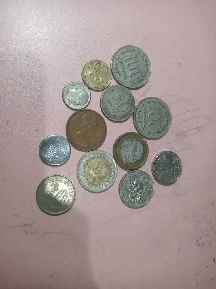 Uang koin lama campur