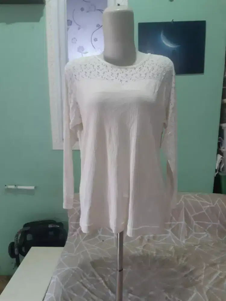 Kaos rajut mix brukat WRD preloved tjap karoeng