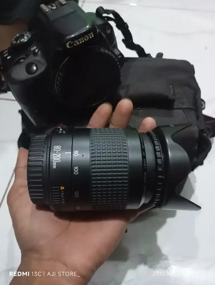 Jual kamera DSLR canon 100D