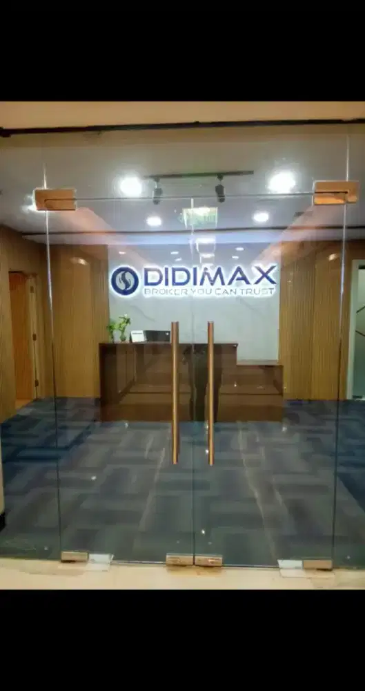 Interior kantor dan kamarset