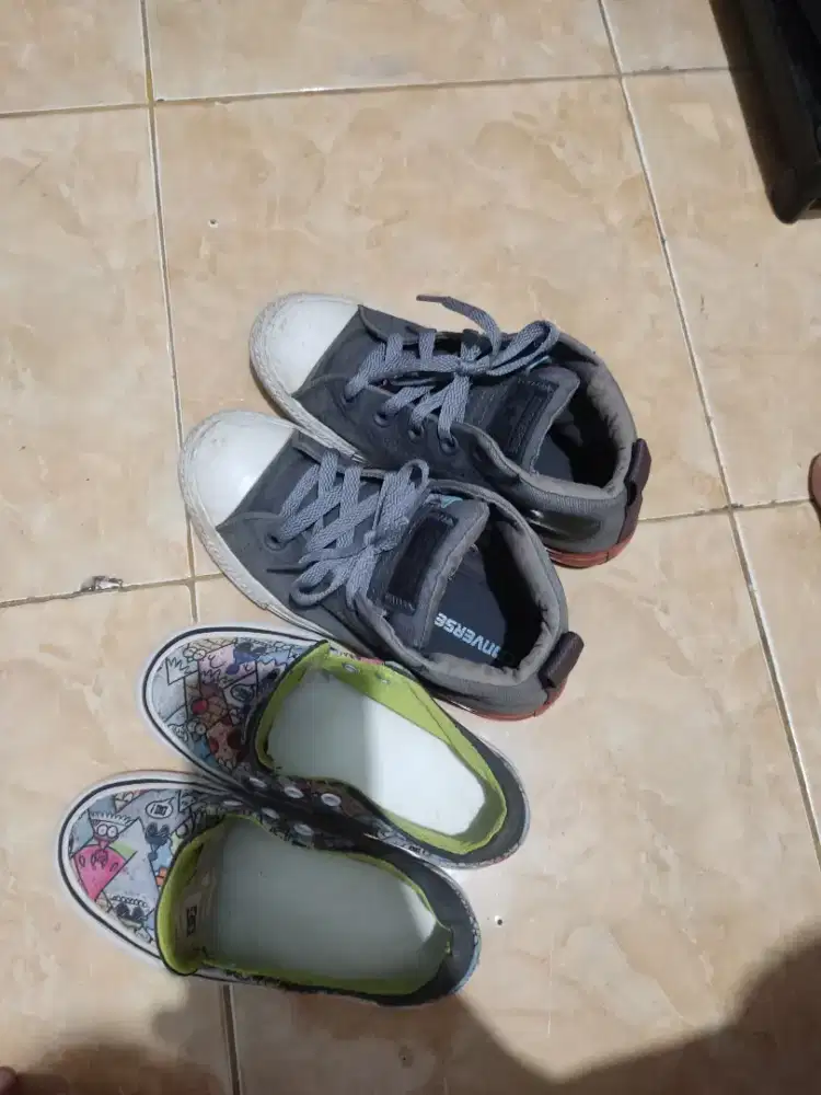 3 pasang sepatu anak original Converse , onisuka Tiger & DC