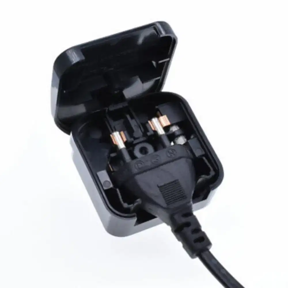 Adaptor Listrik Euro to UK