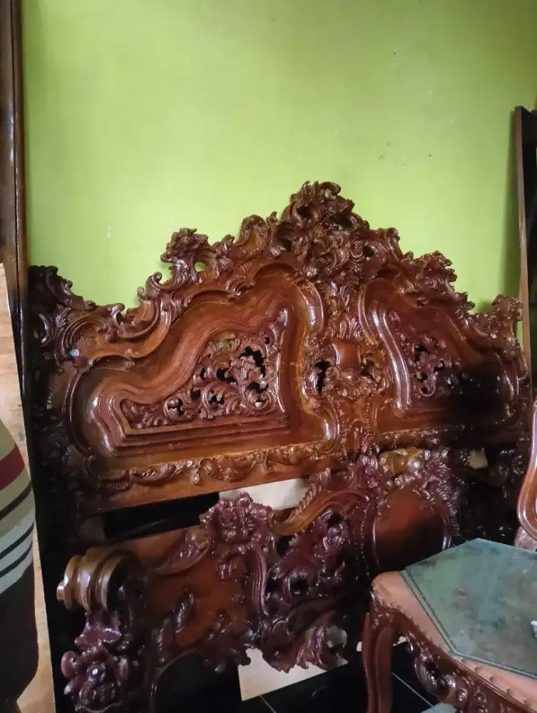 Jual ranjang tidur jati full ukir stok 2004 Rp.11.000.000