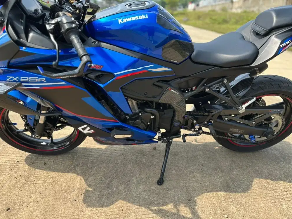 Kawasaki ZX -25R ABS SE QS Plasma Blue favorit!