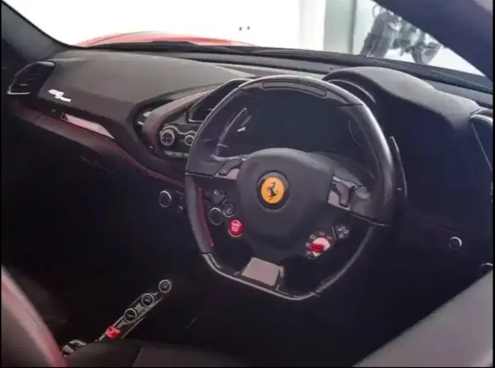 Ferrari 488 Spider Rosso Corsa Kondisi Istimewa Low ODO