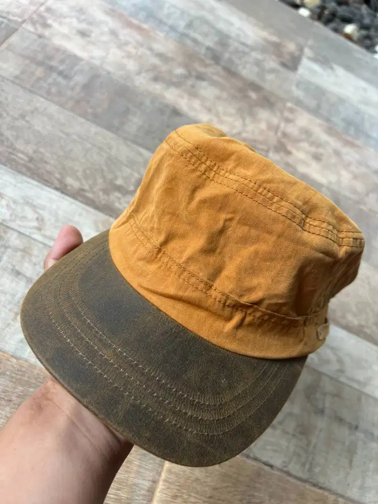 Topi unisex Guess