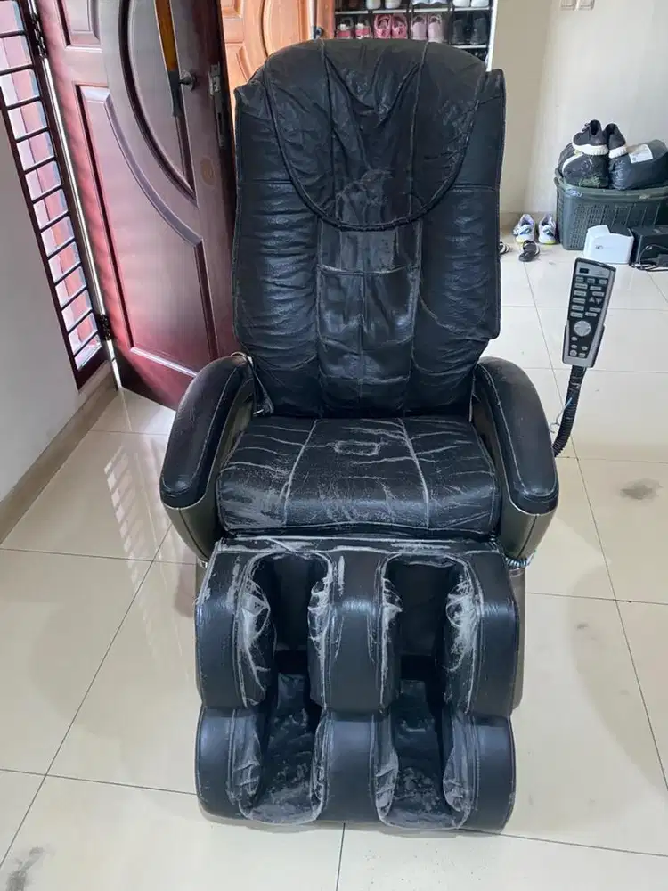 OGAWA KURSI PIJAT BEKAS