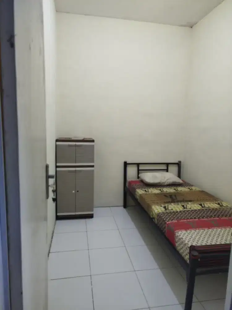 Kost Karyawati Alam Jaya, Jatiuwung