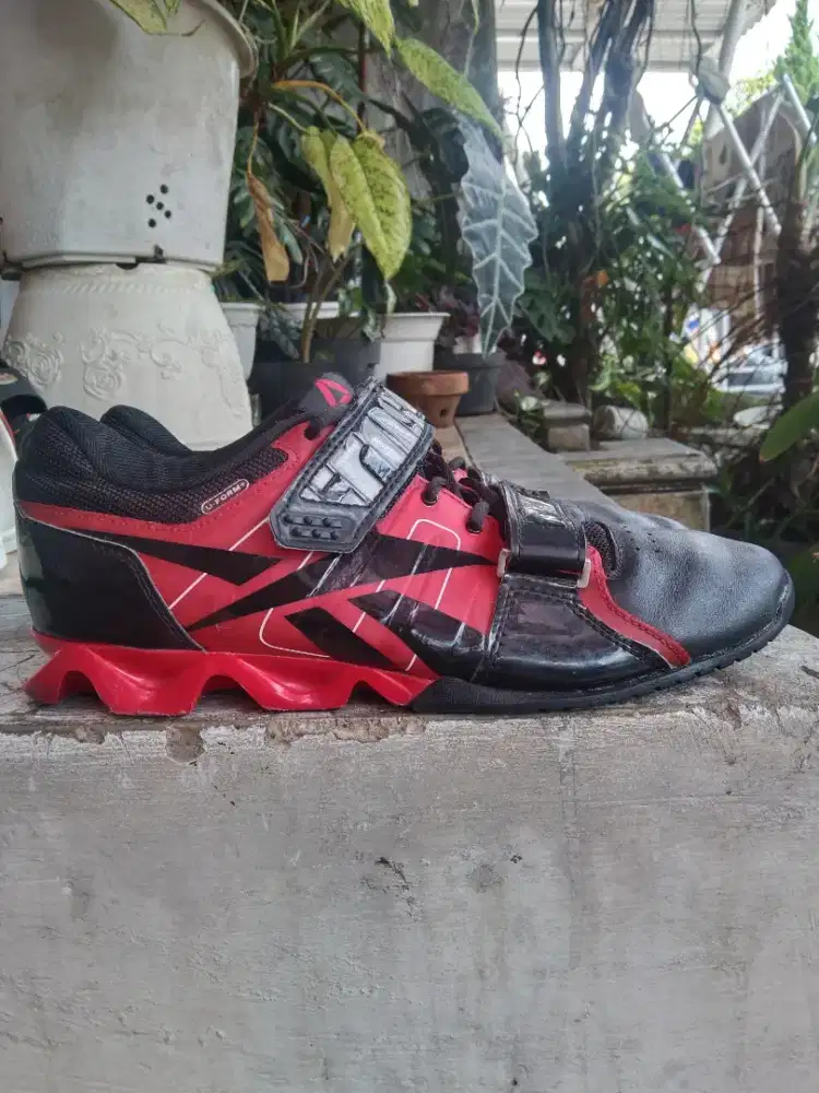 Reebok Crossfit cakep unik langka