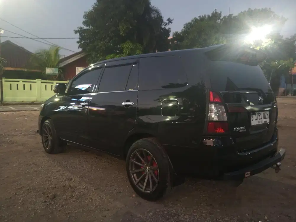 Toyota Kijang Innova 2013 Bensin