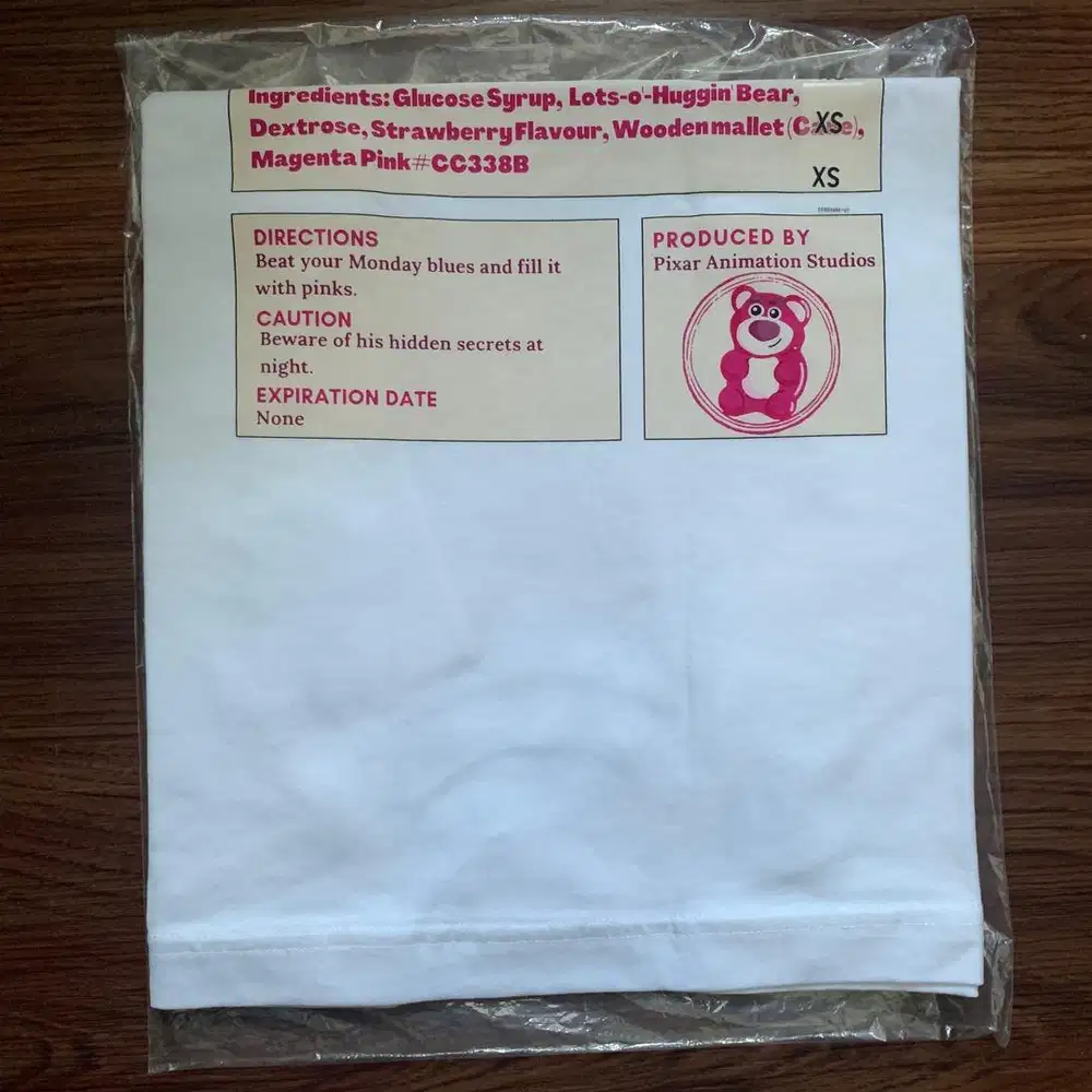 Kaos Uniqlo x Disney Pixar Lotso Original – Rare Item