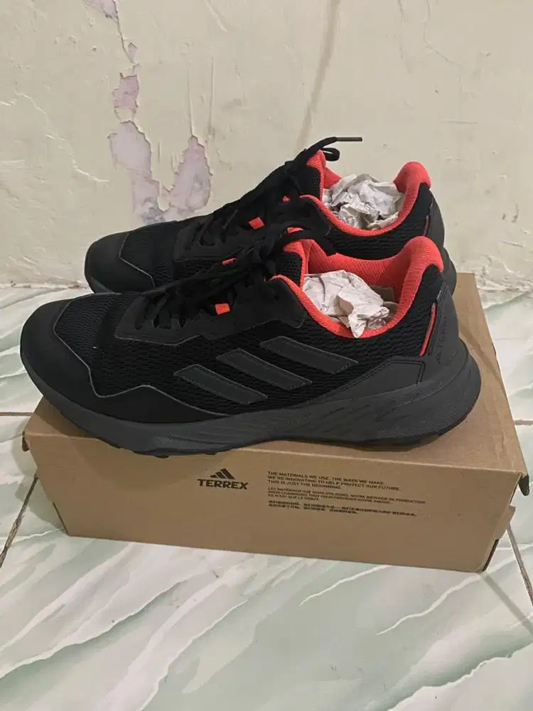 Jual Sepatu Lari Trail Running Adidas Terrex Tracefinder Size 42 2/3