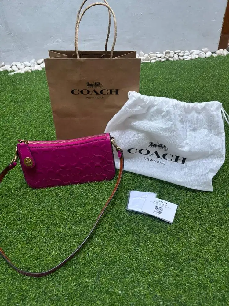 Coach Penn Magenta Shoulder Bag Signature