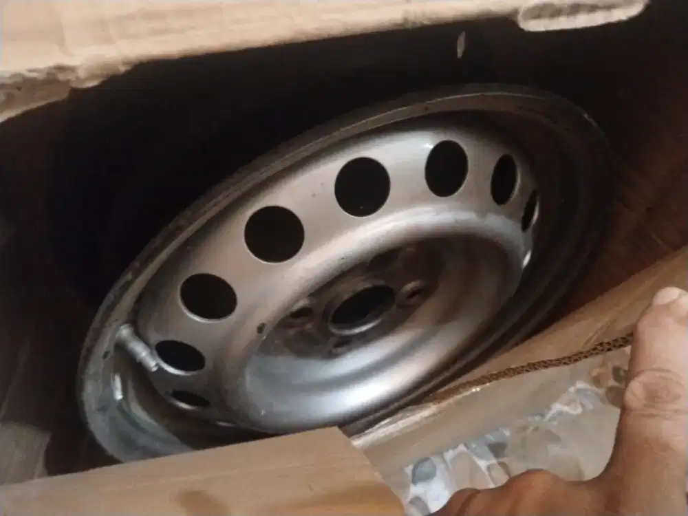 1 unit Velg Kaleng R14 Bekas Serep Calya