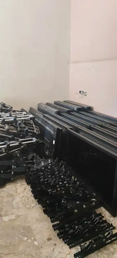 Tv LG 32inc & Bracket Krisbow