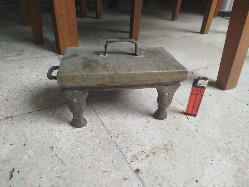 cetakan kue jaman dulu antik bahan kuningan