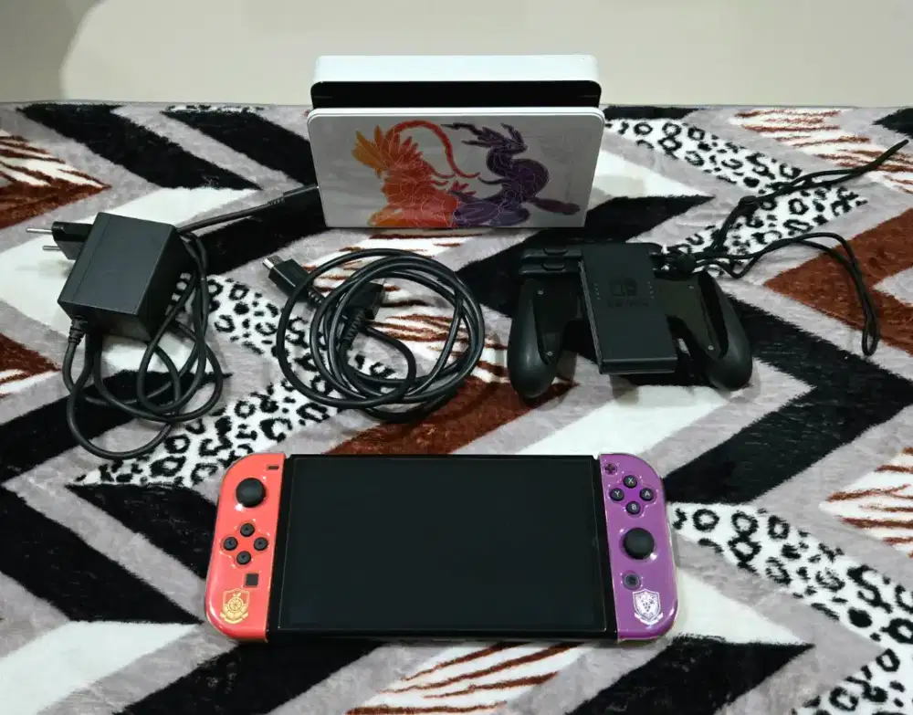 SWITCH OLED V1 256GB POKEMON EDITION (LIMITED)